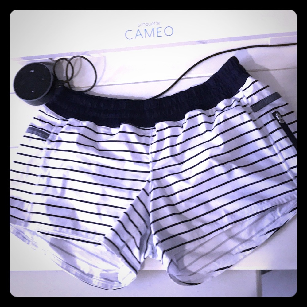 🦄EUC Lululemon Quiet Stripes tracker s12🦄